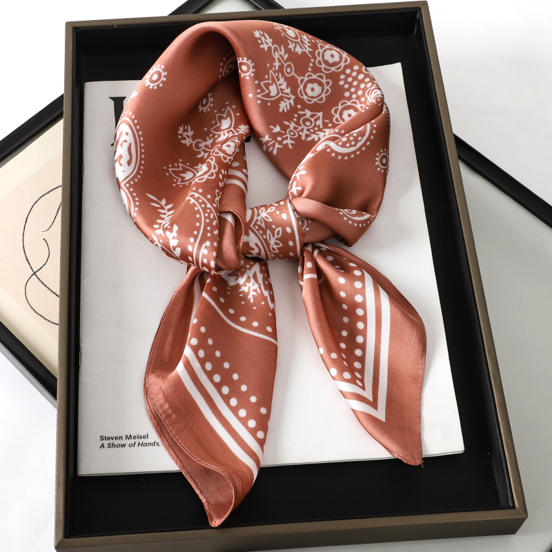 Marque de luxe soie carré Pais - Luxury Skincare Headband avis et prix